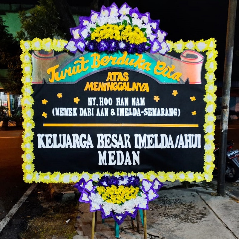Karangan bunga papan duka cita dari Ahui Medan di Toko Bunga Boyolali