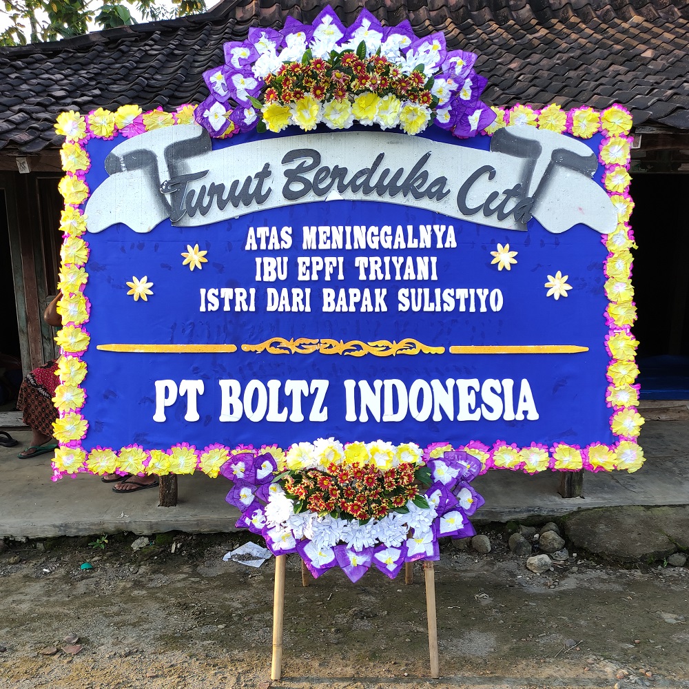 Karangan bunga papan duka cita dari PT Boltz Indonesia di Toko Bunga Karanganyar